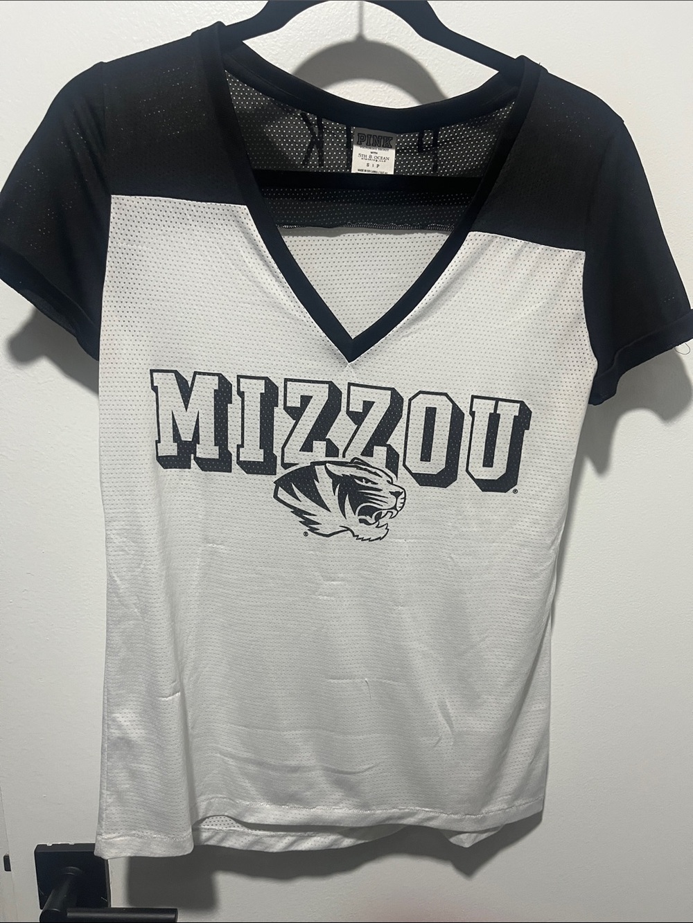 PINK Victoria's Secret MIZZOU Black and White Short Sleeve Tee